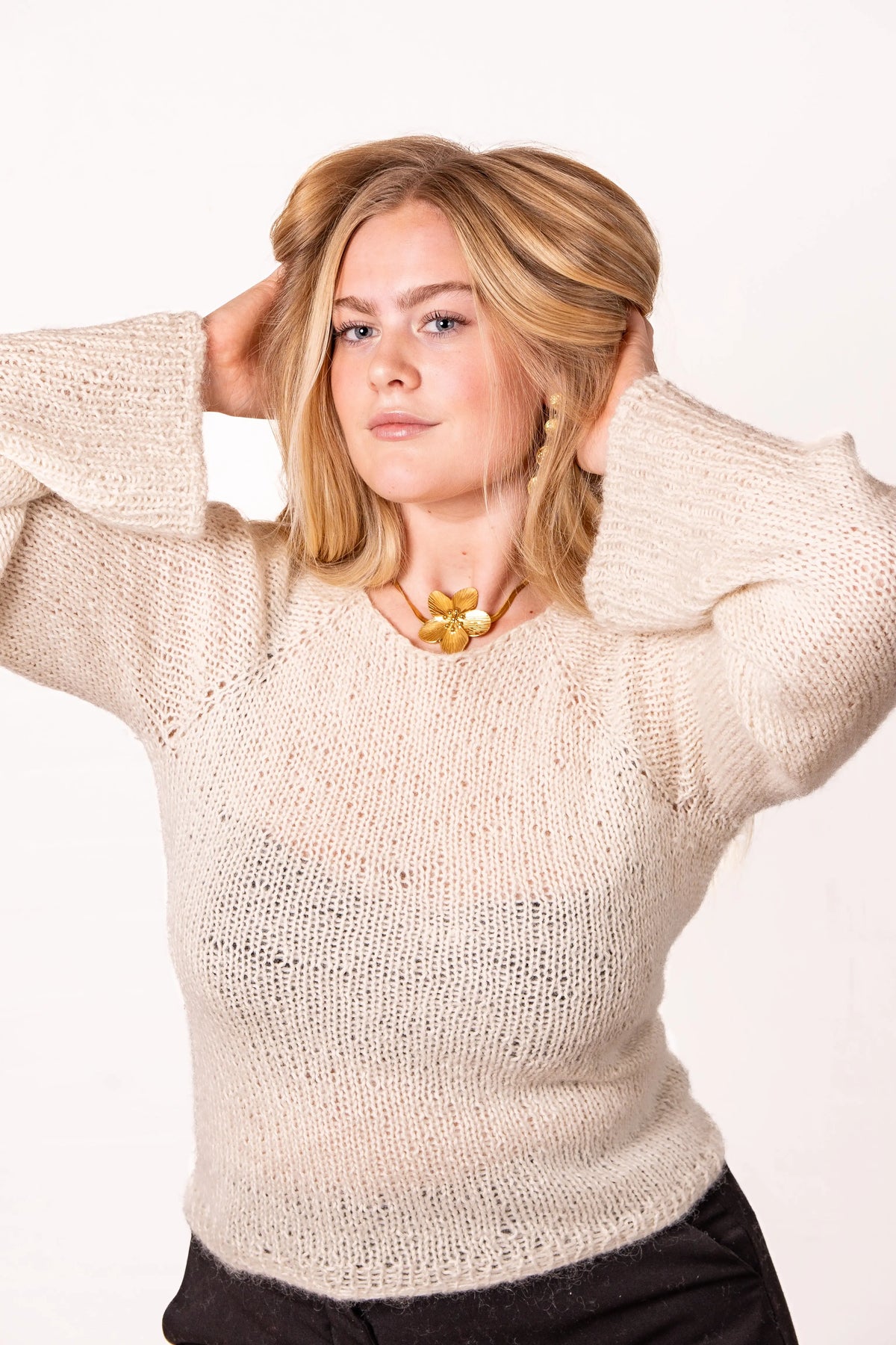 Elula Elula Sweater – Femiknit